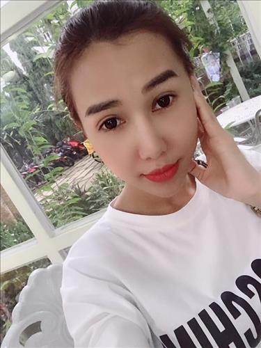 thu hoài – 
người đàn ông ga lăng     …..